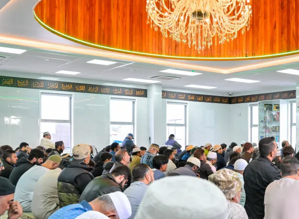 Secretary-General of the Muslim World League Inaugurates Al Rahman Masjid in New Zealand and Delivers Its First Friday Sermon