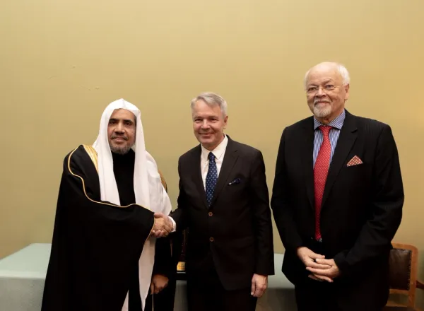 MWL believes that global governments and organizations must work cooperatively to counter extremism and xenophobia, advocating for and creating a world without hatred and evil