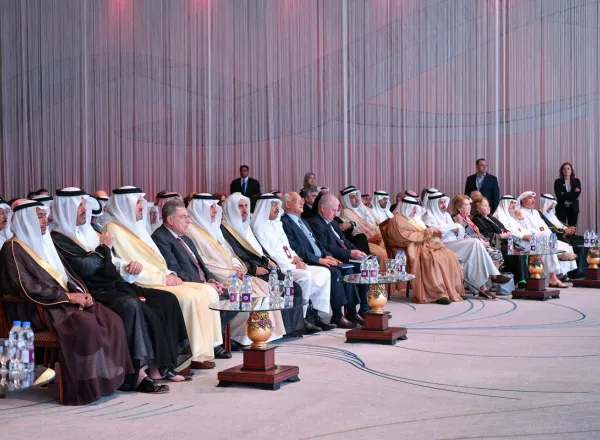 برئاسة سمو الأمير خالد الفيصل .. معالي الأمين العام لرابطة العالم الإسلامي متحدثاً في "الجلسة الختامية" لمؤتمر مؤسسة الفكر العربي‬ المنعقد في دبي‬ : (الإبداع الشامل والمتجدد مسؤولية تضامنية، تُحَفِّزه، وتدعمه، وتحرسه مؤسسات الدولة المستنيرة، وتُقَوِّمه معايير النزاهة والشفافية).