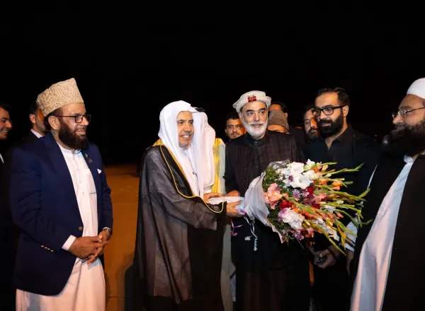 Le Secrétaire général de la Ligue islamique mondiale, Président de l’Organisation des savants musulmans, cheikh Mohammed Alissa , est arrivé dans la capitale pakistanaise Islamabad