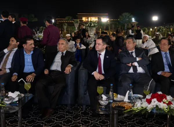 پاکستانی سینیٹ کی دفاعی کمیٹی کے چیئرمین، محترم جناب محمد طلحہ محمود نے سیکرٹری جنرل رابطہ اور چیئرمین مسلم علماء کونسل، عزت مآب شیخ ڈاکٹر محمد العیسی ‏کے اعزاز میں عشائیے کا اہتمام کیا۔