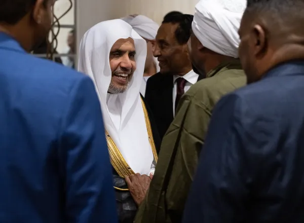 H.E. Sheikh Dr. Mohammed Al-Issa , Secretary-General of the MWL and Chairman of the Organization of Muslim Scholars, met with a delegation of scholars from the Republic of Sudan