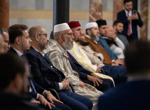 H.E. Sheikh Dr. Mohammed Al-Issa, met with officials of Islamic organizations from across Spain
