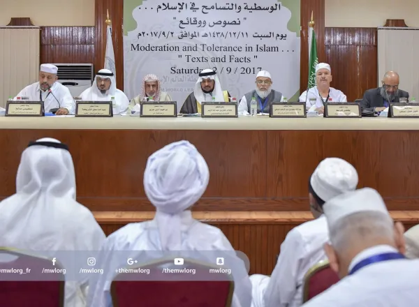 A big constellation of scholars gather in this year's Hajj at the Rabita's conference discussing moderation &amp; Tolerance in Islam at Mina