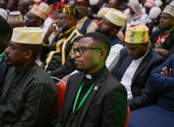 H.E. Sheikh Dr. Mohammed Al-Issa, Secretary-General, witnessed the signing of a memorandum of understanding between the MWL and the Supreme Council for Islamic Affairs in Rwanda