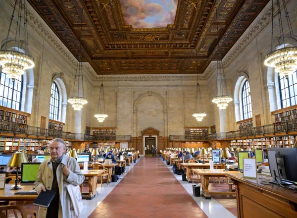 At one of the world’s three largest libraries, the New York Public Library hosted H.E. Sheikh Dr. Mohammed Al-Issa , Secretary-General of the MWL, He was received by the Library’s President, along with a number of senior officials