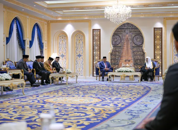دبیرکل سازمان همبستگی جهان اسلام از رئیس مجلس مشورتی خلق اندونزی استقبال کرد