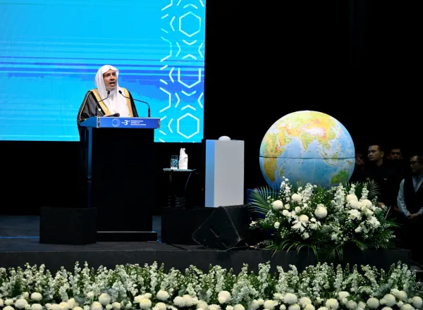 صورٌ من القمة الدولية الثالثة للقيادات الدينية، بمشاركة معالي الأمين العام، رئيس هيئة علماء المسلمين، فضيلة الشيخ د. ⁧‫محمد العيسى‬⁩ ‬⁩ متحدثًا رئيسيًا في حفل الافتتاح