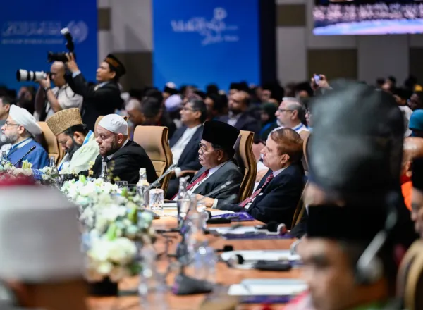 صورٌ من القمة الدولية الثالثة للقيادات الدينية، بمشاركة معالي الأمين العام، رئيس هيئة علماء المسلمين، فضيلة الشيخ د. ⁧‫محمد العيسى‬⁩ ‬⁩ متحدثًا رئيسيًا في حفل الافتتاح