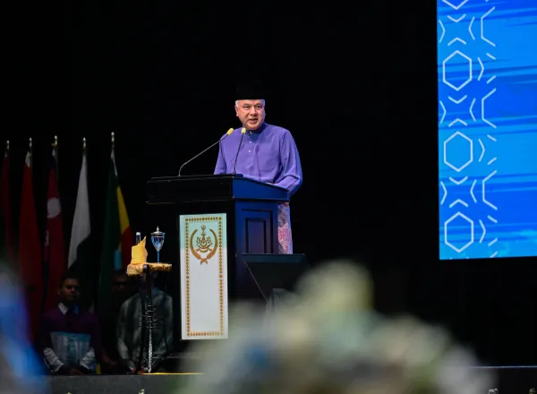 Secretary-General of the Muslim World League Delivers Opening Address at the Third International Summit of Religious Leaders in Kuala Lumpur