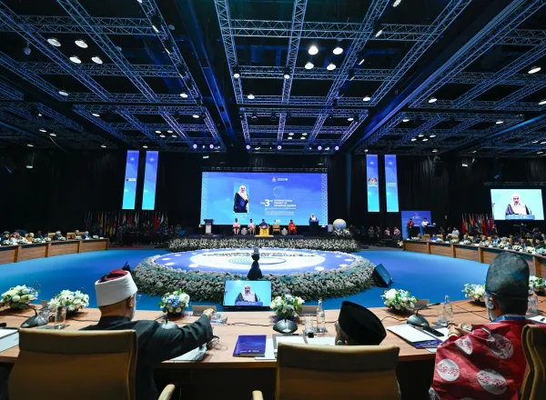 Secretary-General of the Muslim World League Delivers Opening Address at the Third International Summit of Religious Leaders in Kuala Lumpur