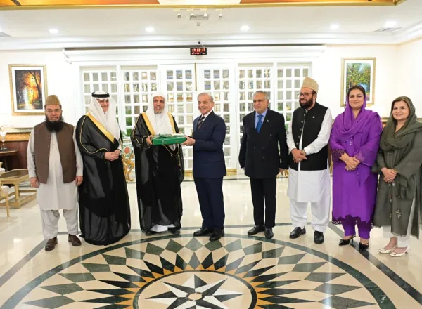 H.E. Mr. Muhammad Shehbaz Sharif, Prime Minister of the Islamic Republic of Pakistan, hosted H.E. Sheikh Dr. Mohammed Al-Issa , Secretary-General of the MWL, at the Prime Minister’s Office in Islamabad