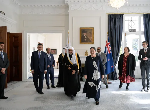 Her Excellency Dame Cindy Kiro, Governor-General of New Zealand, received His Excellency Sheikh Dr. Mohammed Al-Issa, Secretary-General of the MWL, at Government House in Wellington, the capital of New Zealand