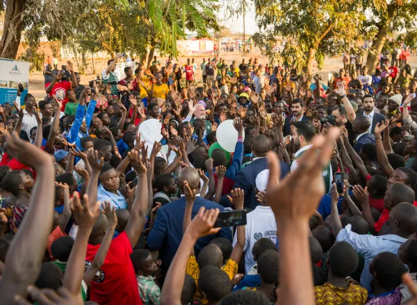 The project encompasses six zones and utilizes solar energy to ensure sustainability. It features storage and pump units, providing essential support to thousands in need who have long endured a scarcity of access to a safe and clean water source.