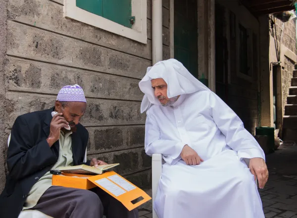 آقای دکتر شیخ محمد العیسی، دبیر کل سازمان همبستگی جهان اسلام و رئیس انجمن علمای مسلمان، با حضور مسئولان دولتی، رهبران سازمان‌های بین‌المللی و جامعه مدنی، از پروژه توسعه مناطق فقیرنشین که تحت نظارت سازمان همبستگی جهان اسلام در کنیا اجرا می‌شود، بازدید کرد.