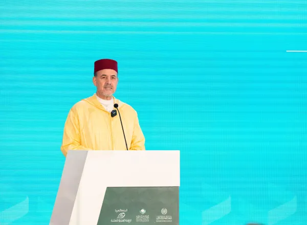 برعاية جلالة ملك المغرب وبتعاون بين رابطة العالم الإسلامي والرابطة المحمدية لعلماء المغرب   د. العيسى يدشن المؤتمر الدولي "الايمان في عالم متغير"