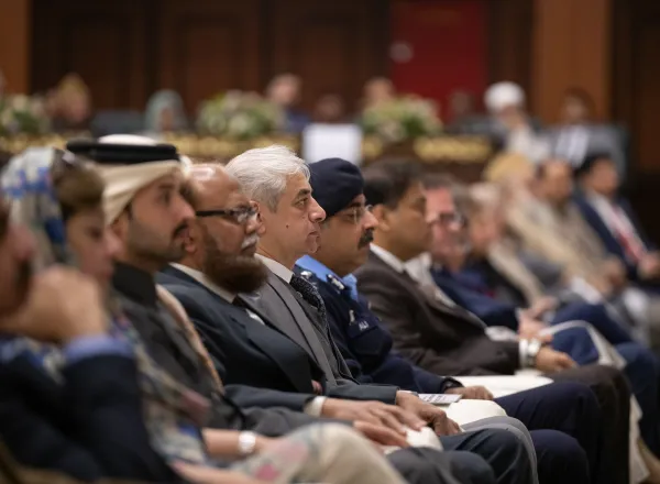 جناب دبیرکل و رئیس انجمن علمای مسلمان، دکتر شیخ محمد العیسی در جریان آغاز طرح ابتکاری آموزش دختران در جوامع مسلمان از پایتخت پاکستان، «اسلام‌آباد»، اظهار داشتند: