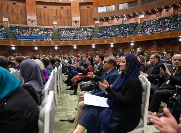 جناب دبیرکل و رئیس انجمن علمای مسلمان، دکتر شیخ محمد العیسی در جریان آغاز طرح ابتکاری آموزش دختران در جوامع مسلمان از پایتخت پاکستان، «اسلام‌آباد»، اظهار داشتند: