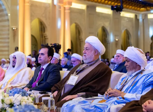 سیکرٹری جنرل رابطہ اور چیئرمین مسلم علماء کونسل عزت مآب شیخ ڈاکٹر محمد العیسی، اسلامی مکاتب فکر کے درمیان پل کانفرنس کے افتتاحی اجلاس سے خطاب کرتے ہوئے: