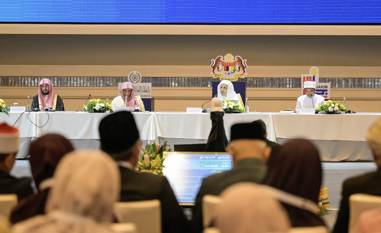 Among the effective programs of this first-of-its-kind forum for Fiqh scholars, organized by the Islamic Fiqh Council in Kuala Lumpur, Malaysia,