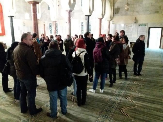 Many thinkers and journalists in Spain visited the Muslim World League's Islamic Cultural Center in Madrid; they had a detailed presentation of the Center's role in intercivilizational relations and justice in Islam