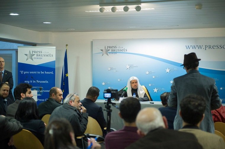 His Excellency the Secretary General of the Muslim World League is hosted at the European Union's Press and Media Club.
