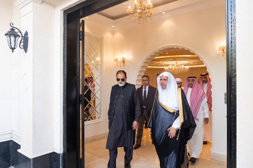 HE Sheikh Dr. Mohammad Alissa, the Secretary-General of the MWL, met with HE Senator Muhammad Talha Mahmood