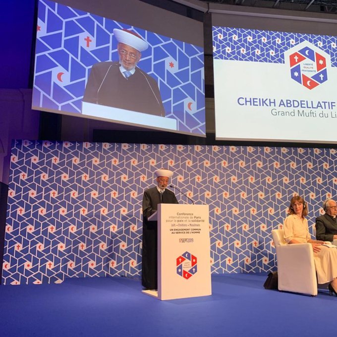 Sheikh Abdellatif Deriane, recalls the call for peace outlined in the Charterof Makkah at the Paris International Conference for Peaceand Solidarity happening today.