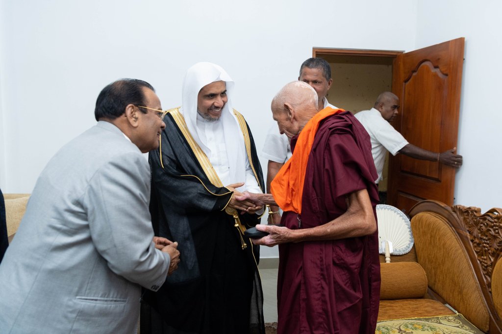 While in Sri Lanka, HE Dr. Mohammad Alissa exchanged ideas on how to bolster interfaith cooperation.