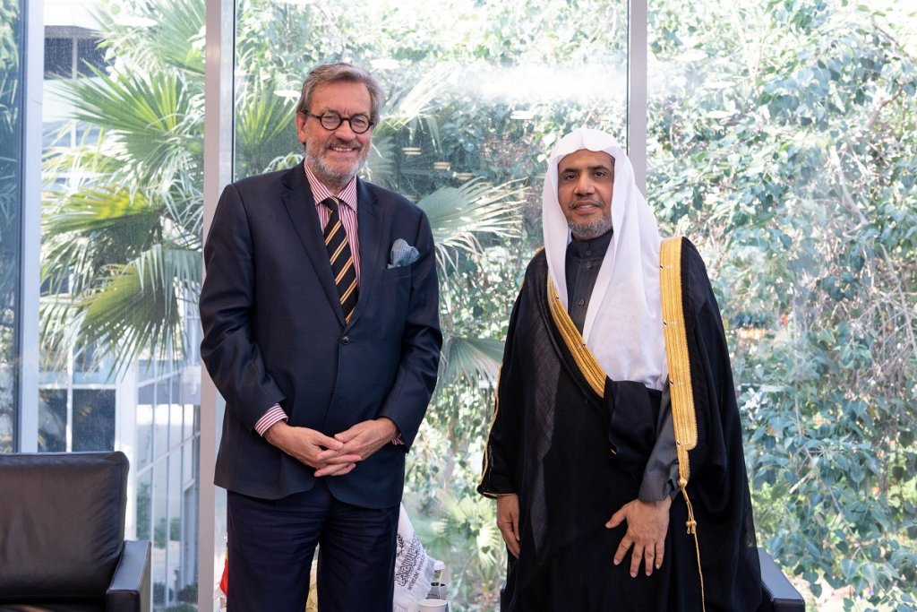 سیکرٹری جنرل شیخ ڈاکٹر محمد العیسی نے اپنے ریاض دفتر میں مملکت سعودی عرب میں بیلجئیم کے سفیر جناب پاسکل گوری کوائر کا استقبال کیا