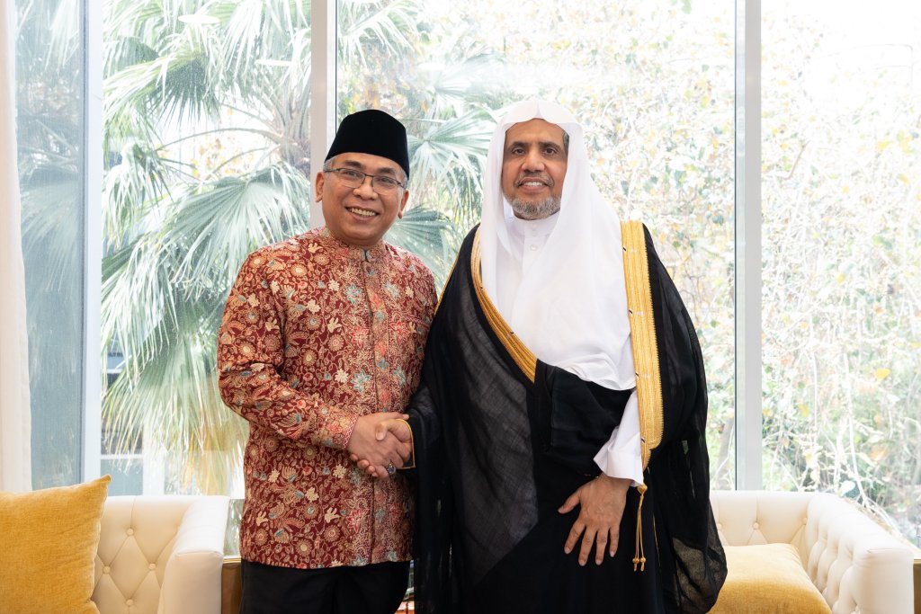 Le Secrétaire général, président de l'Organisation des savants musulmans, cheikh Mohammed Al-Issa a rencontré le Président de l’organisation indonésienne « Nahdlatul Ulama »