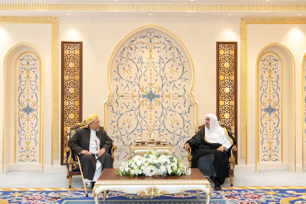 Au siège de la Ligue islamique mondiale à La Mecque, cheikh Mohammed Al-Issa