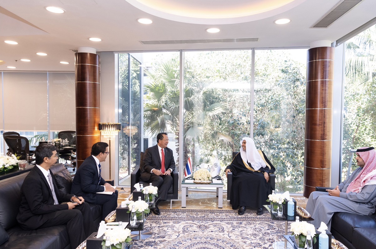شیخ ڈاکٹر محمد العیسی نے ریاض دفتر میں مملکت سعودی عرب میں تھائی لینڈ کے سفیر جناب ڈارم بونتھم سے ملاقات کی