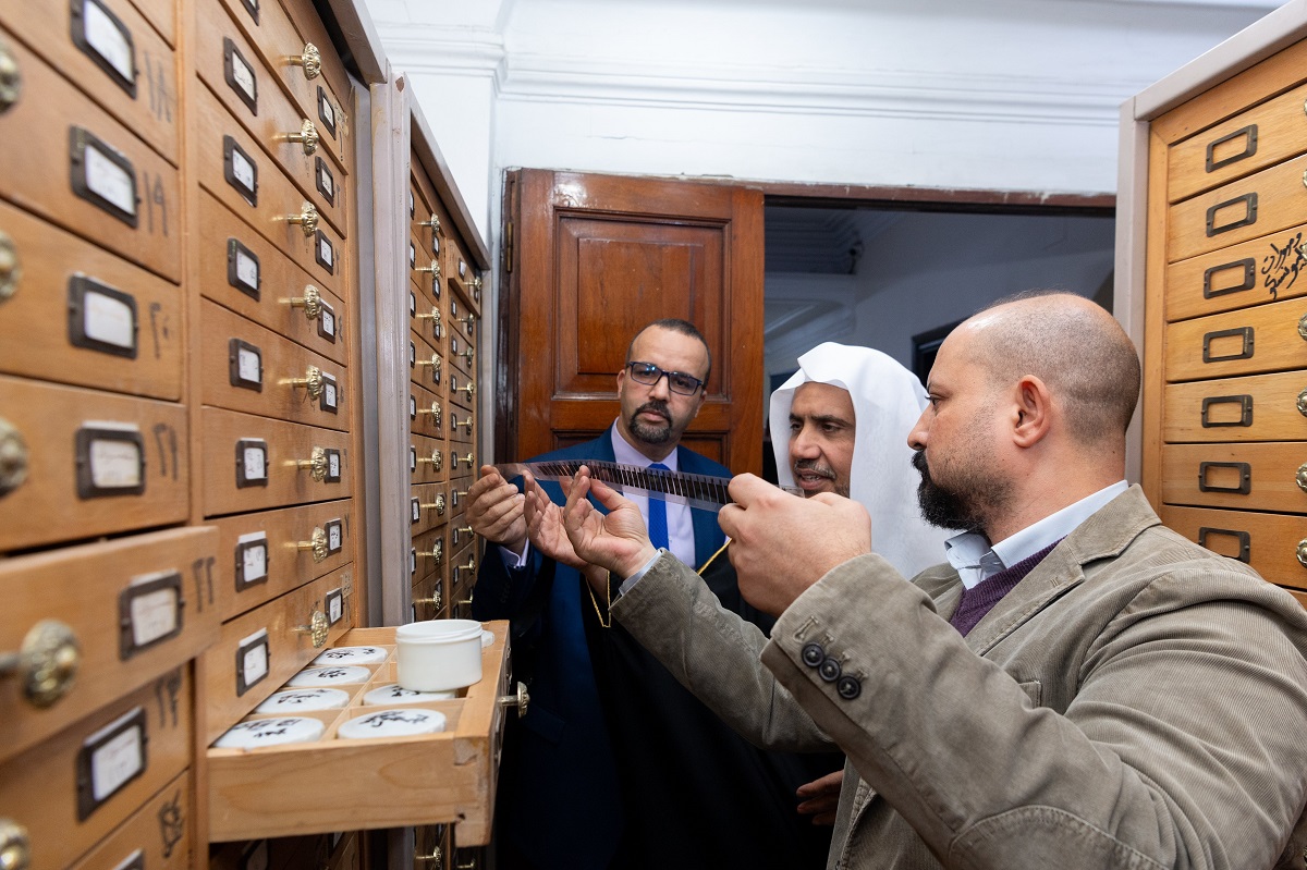 His Excellency Sheikh Dr. Mohammed Alissa, Secretary-General of the Muslim World League (MWL) and Chairman of the Organization of Muslim Scholars, was hosted by the Arab Manuscripts Institute of the League of Arab States