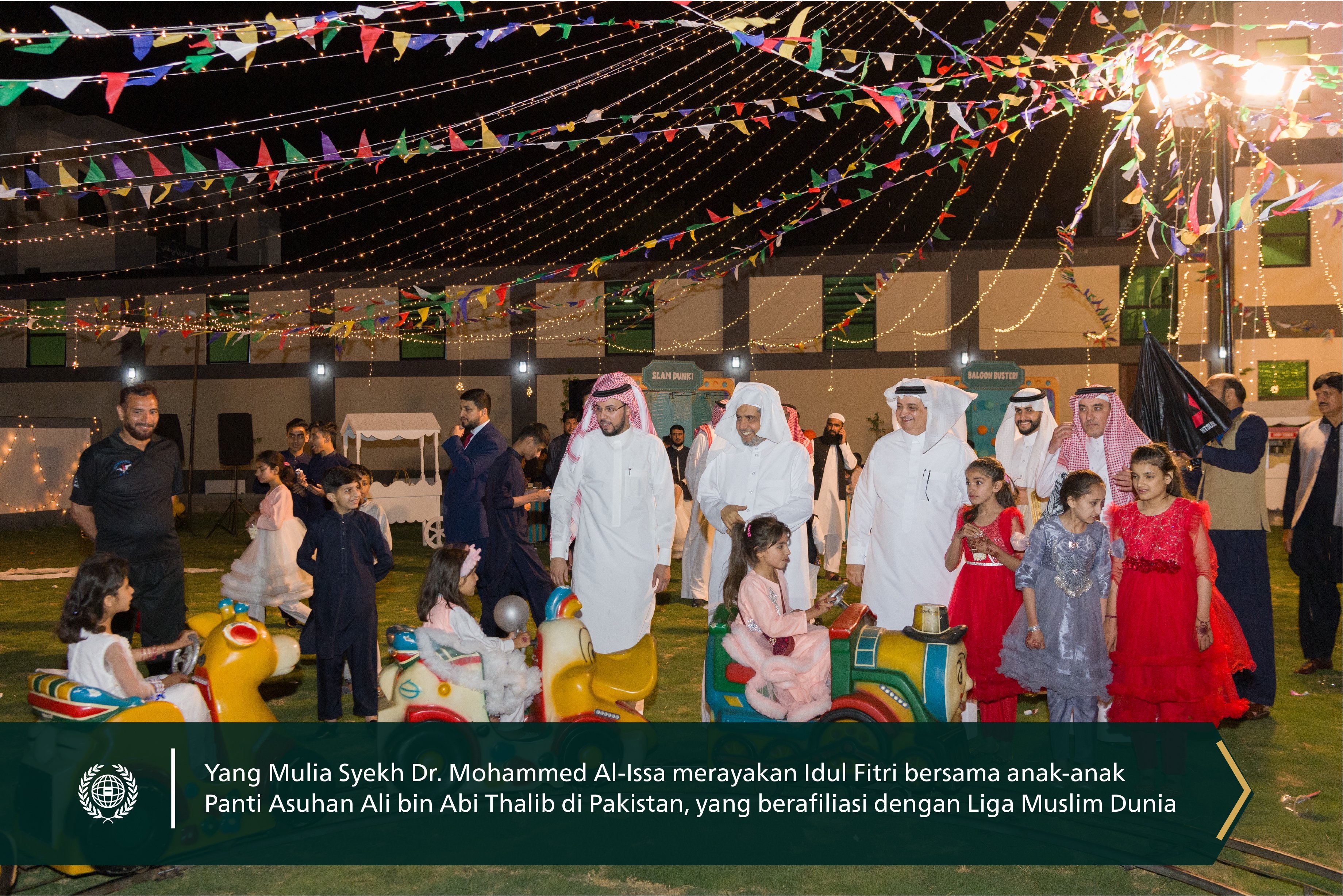 Foto-foto Yang Mulia Sekretaris Jenderal Liga Muslim Dunia Syekh Dr. Mohammed Alissa, mengunjungi anak-anak Panti Asuhan Ali bin Abi Thalib di Pakistan, yang melayani lebih dari 4.600 anak yatim piatu: